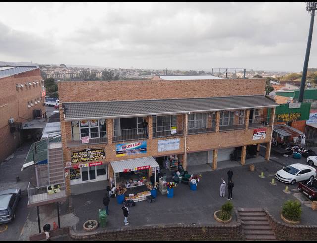 55M² BUSINESS CENTRE TO LET IN WESTCLIFF